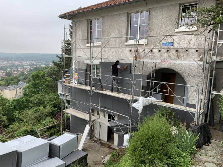 Pose de plaques d'isolation extérieure — entreprise MG Rénovation Essonne